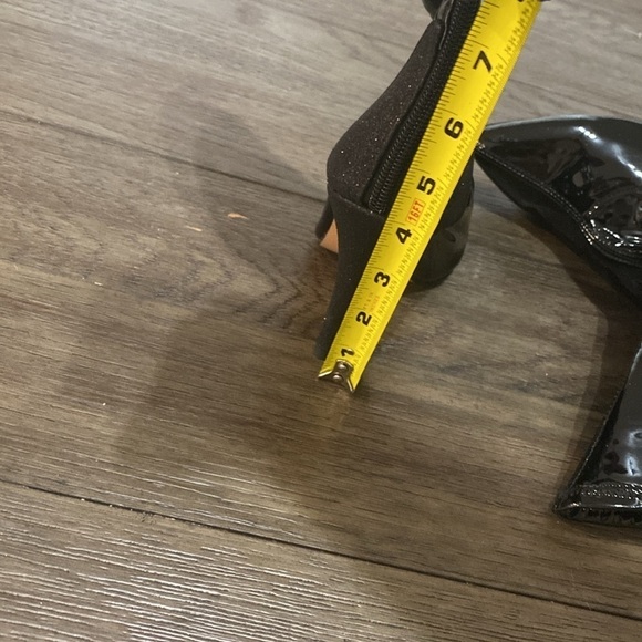 NWT BURJU Savage Ankle Closed Pointed Toe Wet Look With Sparkle Heel size 5 - Picture 7 of 9